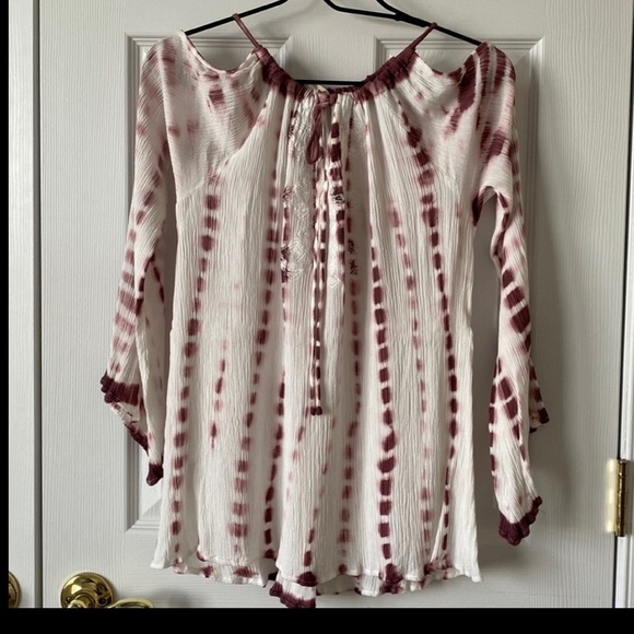 Bohemian Style Cold Shoulder Blouse with Bell Sleeves Women’s Size Large - Picture 1 of 7